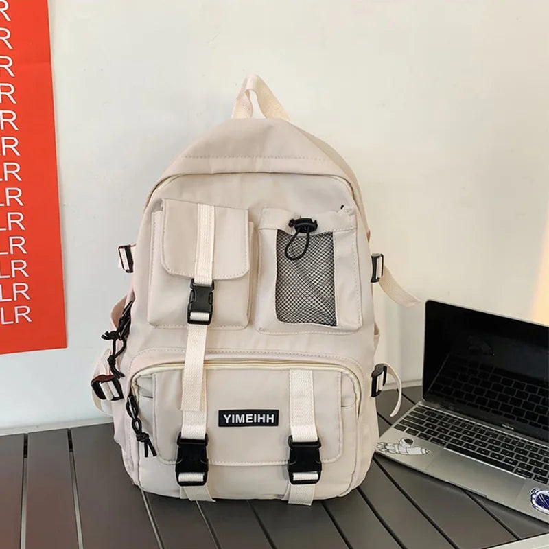 Zaino in Tela Unisex - Stile e Funzionalità 🎒✨