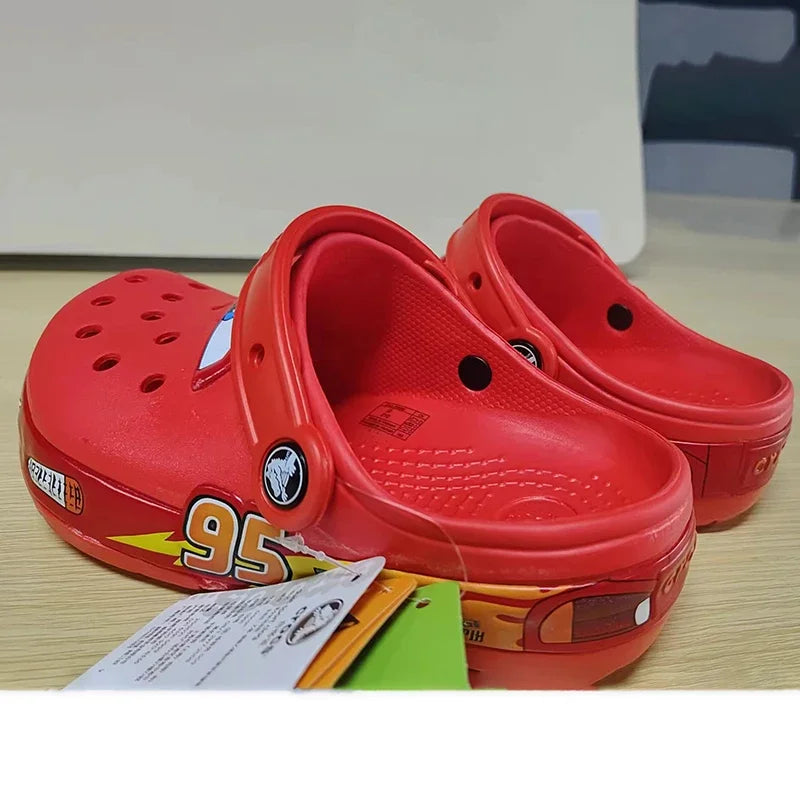 🚗 Ciabattine Sandali Impermeabili Cars – Con Luci LED di Saetta McQueen! ⚡👟