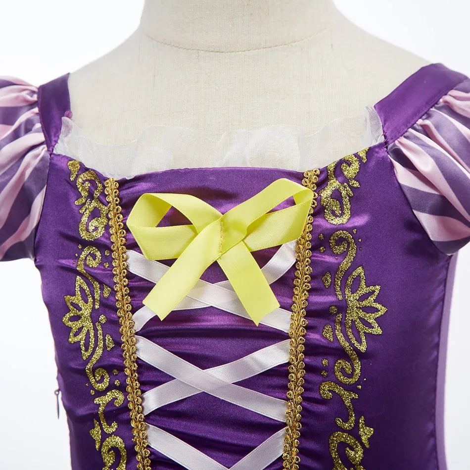 Abito da principessa ispirato ai personaggi di Rapunzel, Cenerentola e Belle