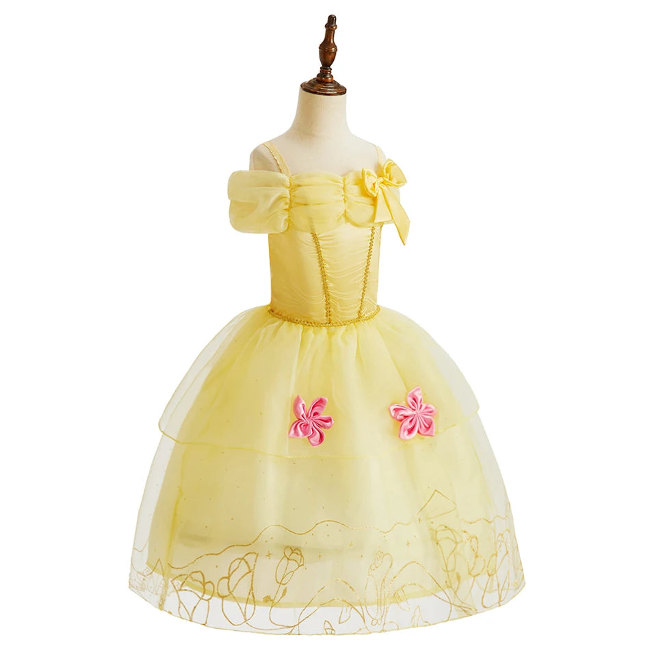 Abito da principessa ispirato ai personaggi di Rapunzel, Cenerentola e Belle