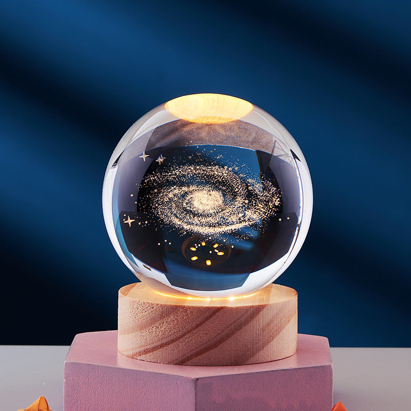 Sfera di Cristallo con Sistema Solare Inciso 3D - Lampada Notturna Luminosa a Luce Calda per Comodino